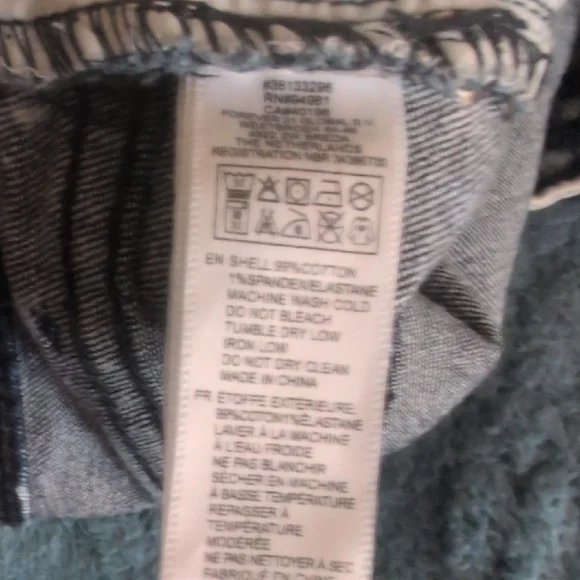 BOGO🏷️Vintage 90"a Rocker Girl Studded Acid Wash Denim Shorts - Picture 9 of 13